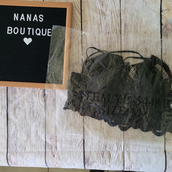 Crochet Sexy Lace Bralette - Picture 7 of 11